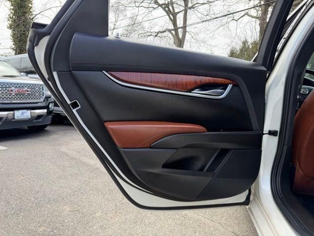 Used 2015 Cadillac XTS Premium image 22