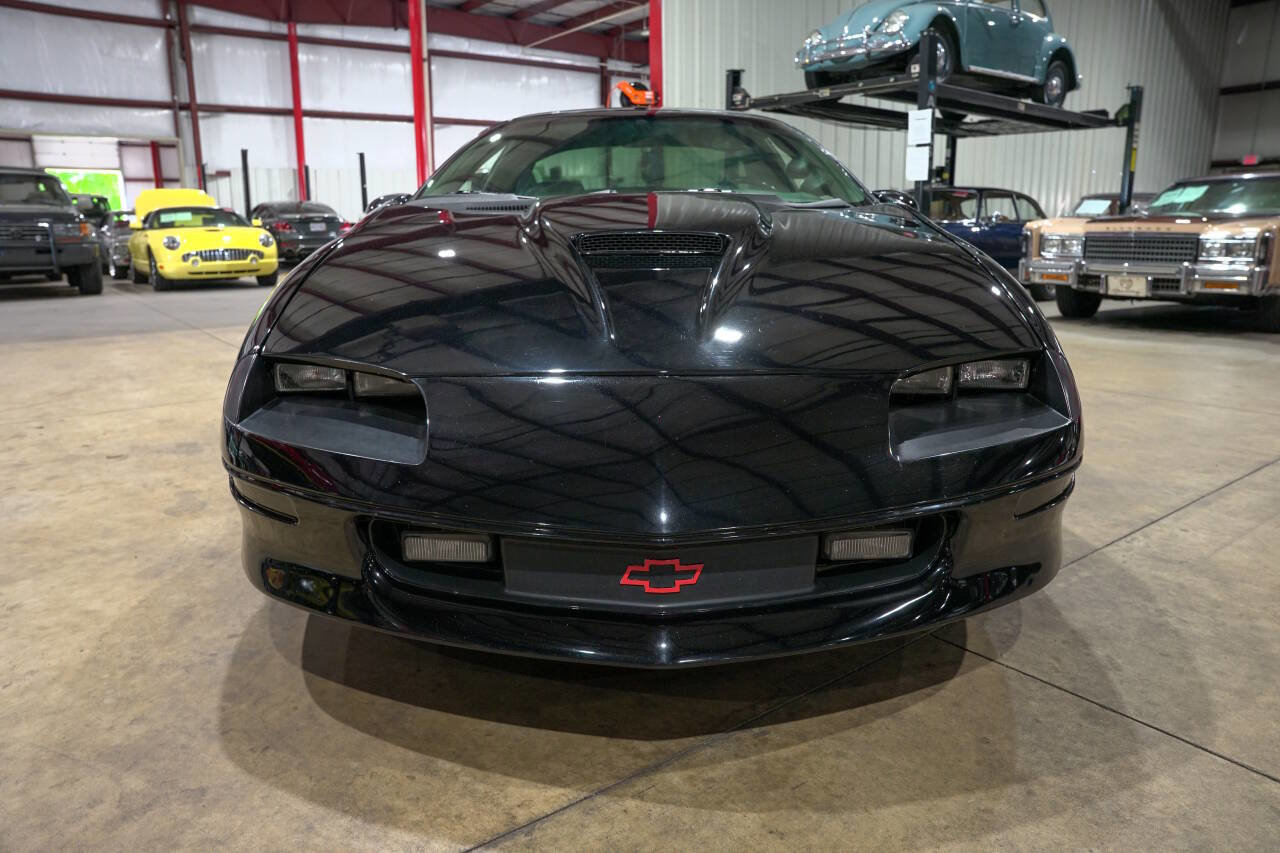 Used 1994 Chevrolet Camaro Z28 RWD image 13