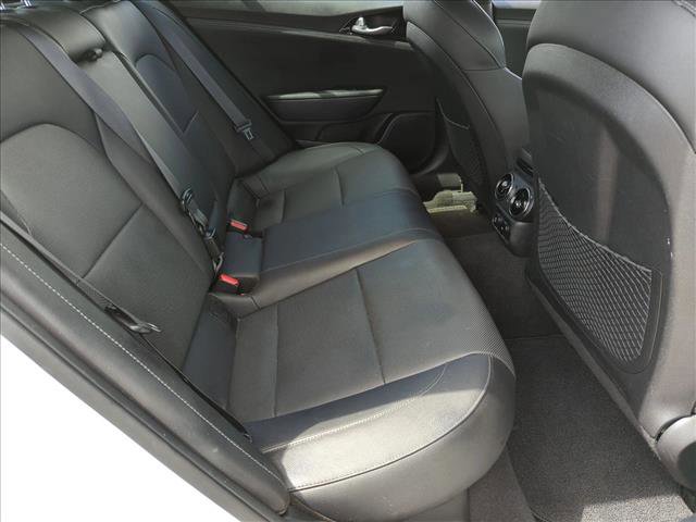 Used 2023 Kia Stinger GT-Line RWD image 19