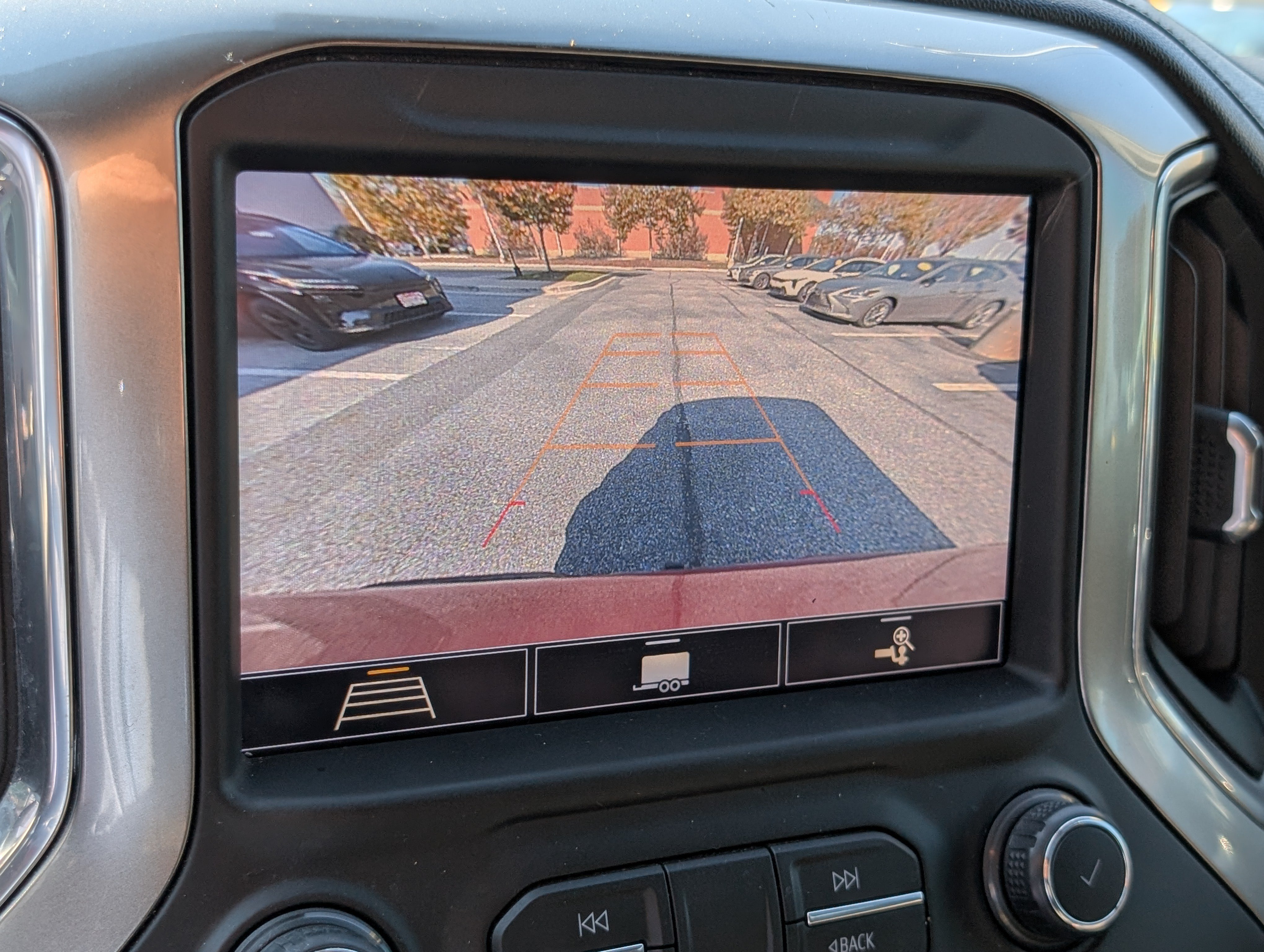 Used 2020 Chevrolet Silverado 1500 RST AWD/4WD image 32