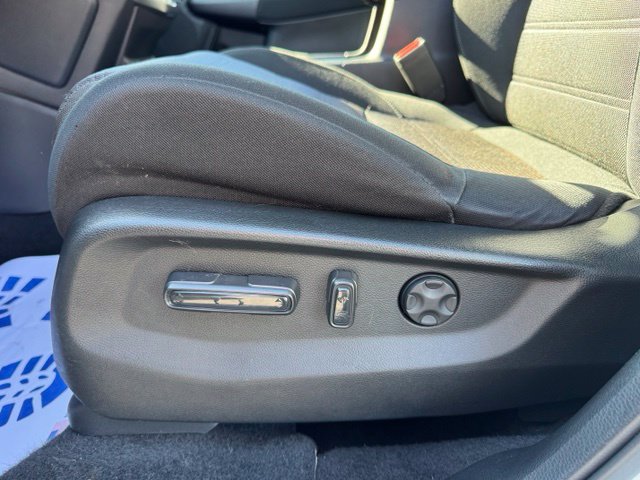 Used 2026 Chevrolet Trax RS w/ Driver Confidence Package FWD image 2