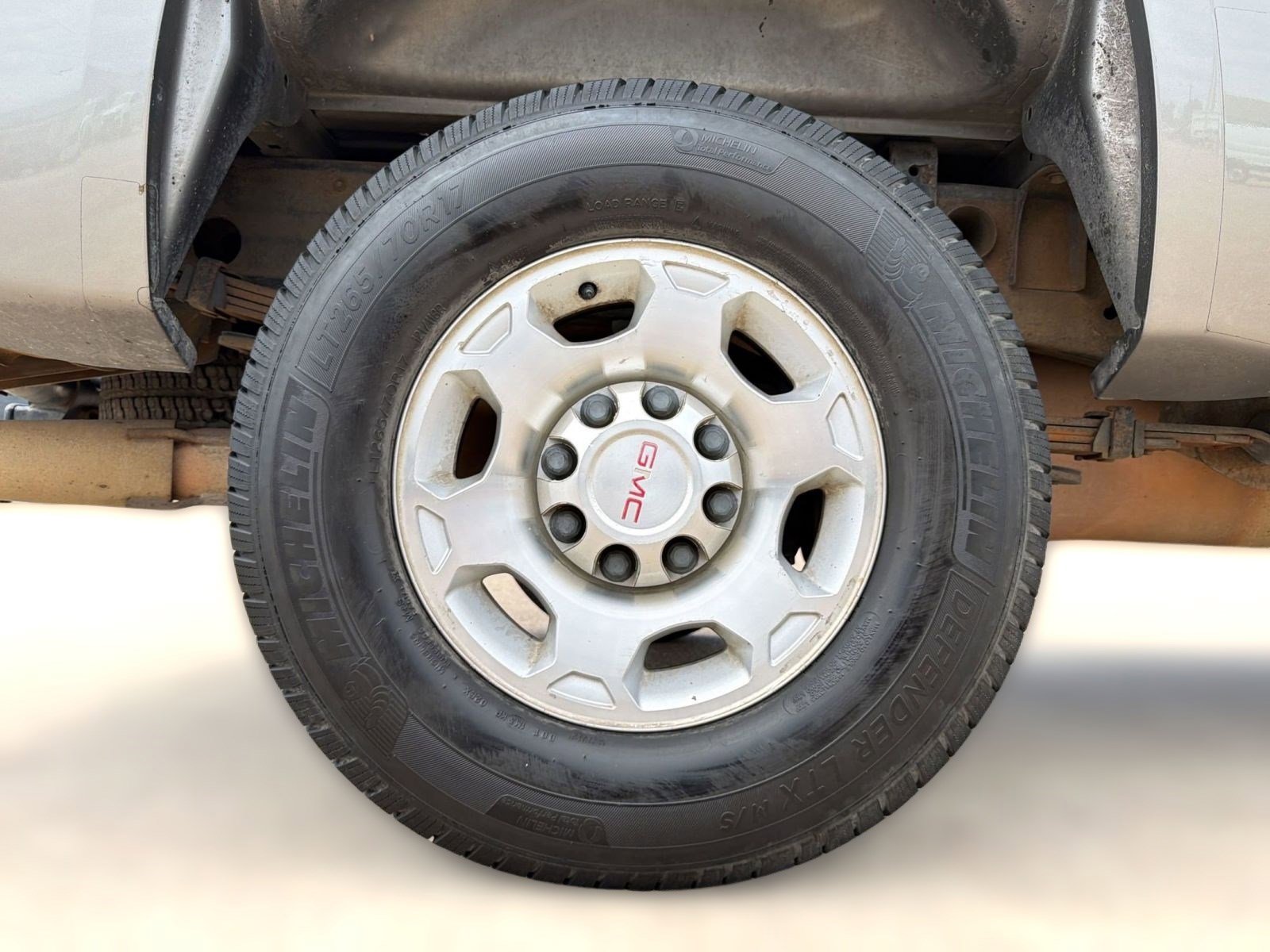 Used 2008 GMC Sierra 2500 SLE w/ Z71 Off-Road Package AWD/4WD image 25