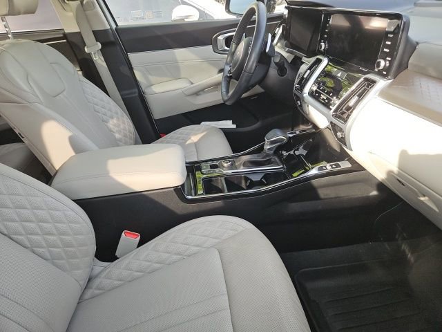 Certified 2023 Kia Sorento SX image 6
