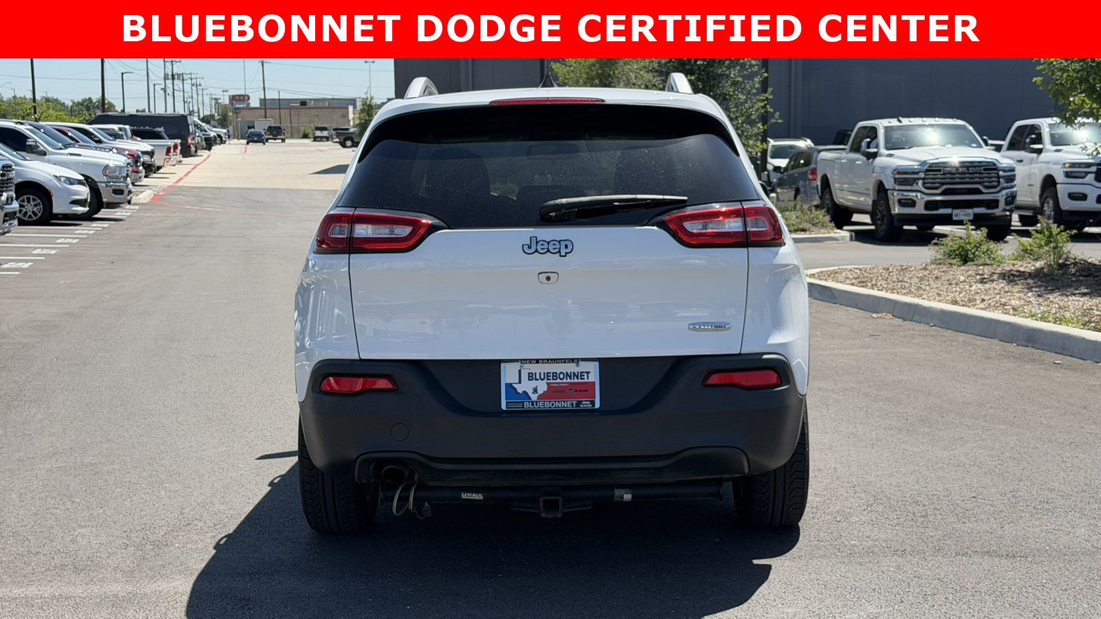 Used 2018 Jeep Cherokee Latitude FWD image 6