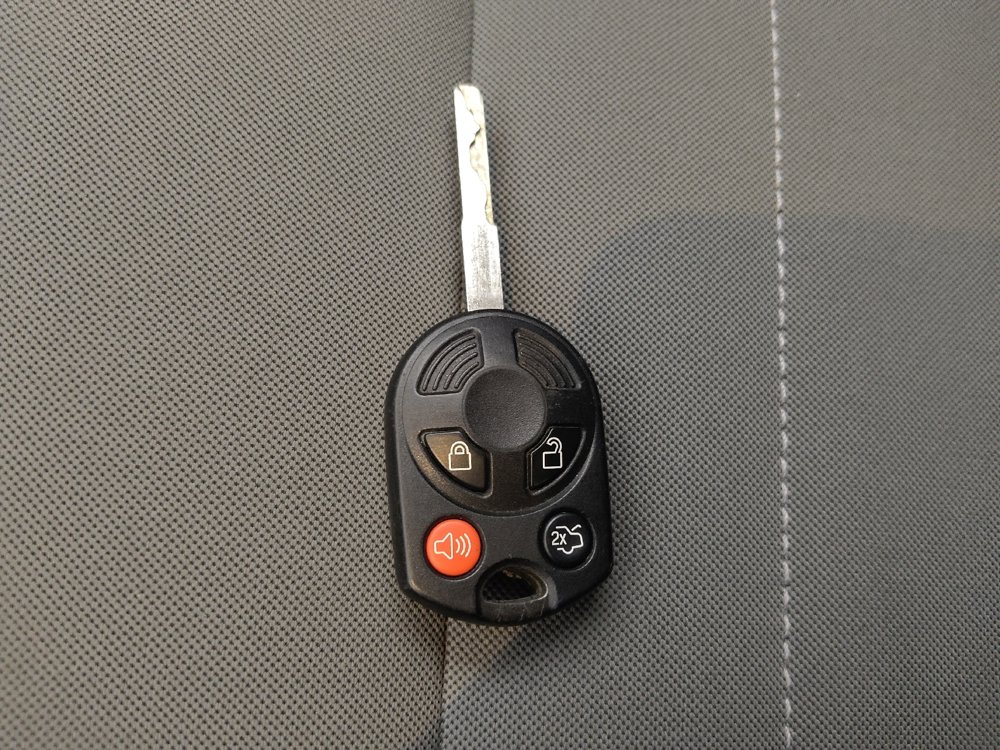 Used 2016 Ford Escape SE w/ Equipment Group 201A FWD image 32