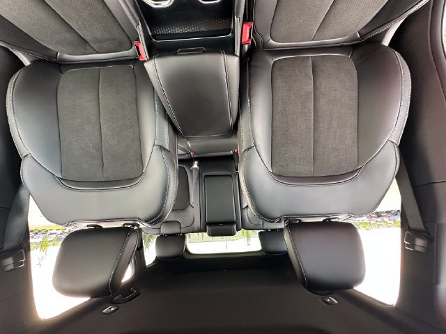 New 2027 Jeep Grand Cherokee Altitude AWD/4WD image 38