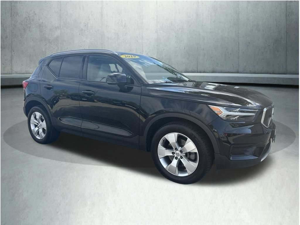 Used 2019 Volvo XC40 T5 Momentum AWD/4WD image 7