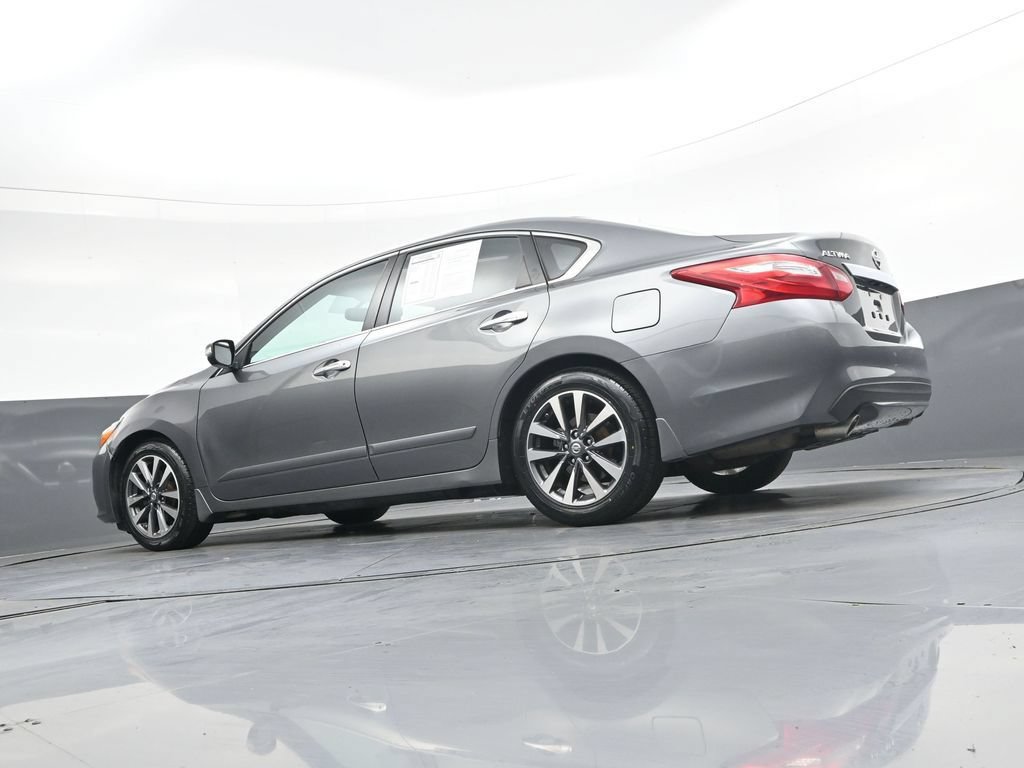 Used 2017 Nissan Altima 2.5 SV w/ Convenience Package FWD image 46