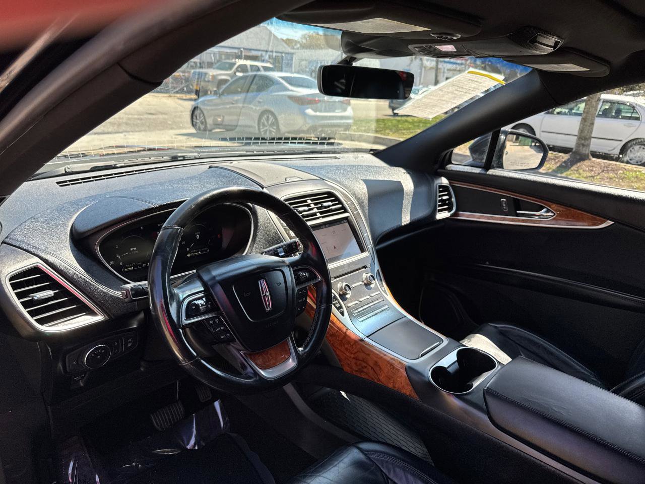 Used 2019 Lincoln Nautilus Select image 16