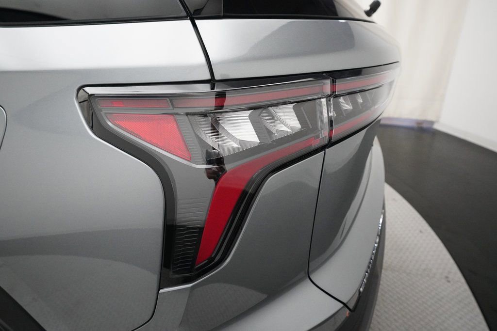 Certified 2025 Chevrolet Equinox LT image 31