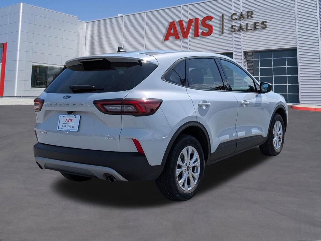 Used 2025 Ford Escape Active AWD/4WD image 6