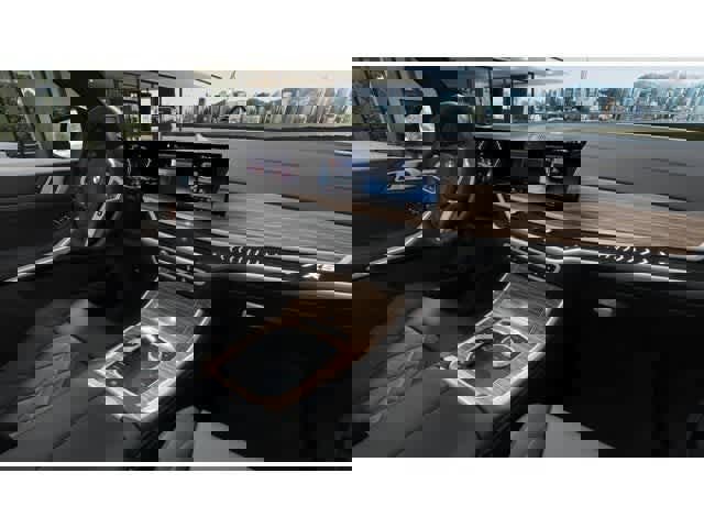 Used 2026 BMW X5 xDrive40i w/ M Sport Package image 14