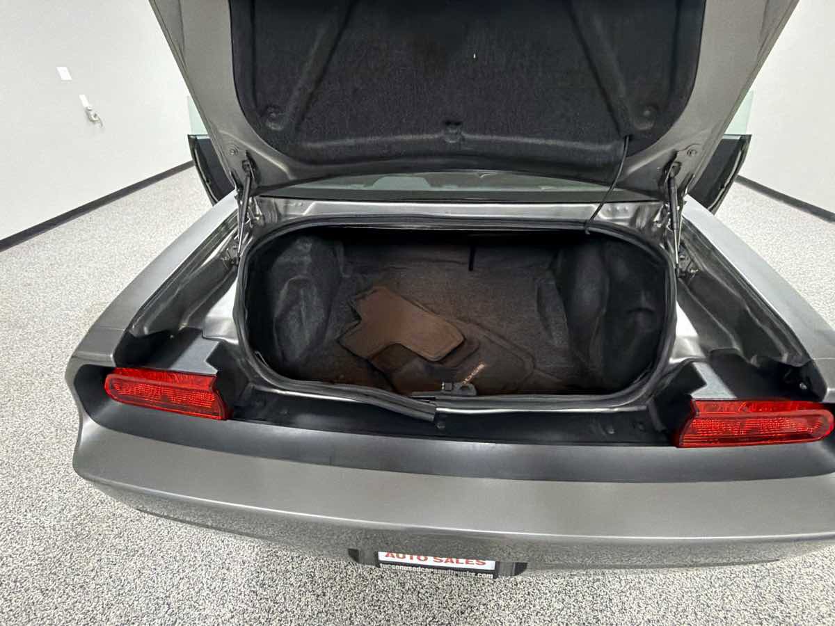 Used 2011 Dodge Challenger RWD image 21