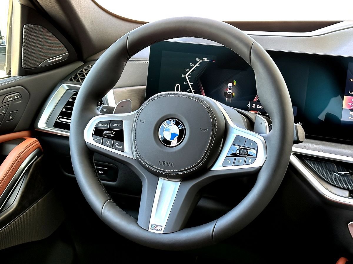 New 2026 BMW X6 xDrive40i w/ Climate Comfort Package image 21