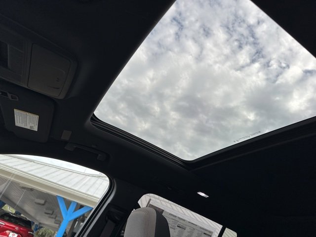 New 2026 Chevrolet Traverse LT w/ Sun and Wheel Package image 31