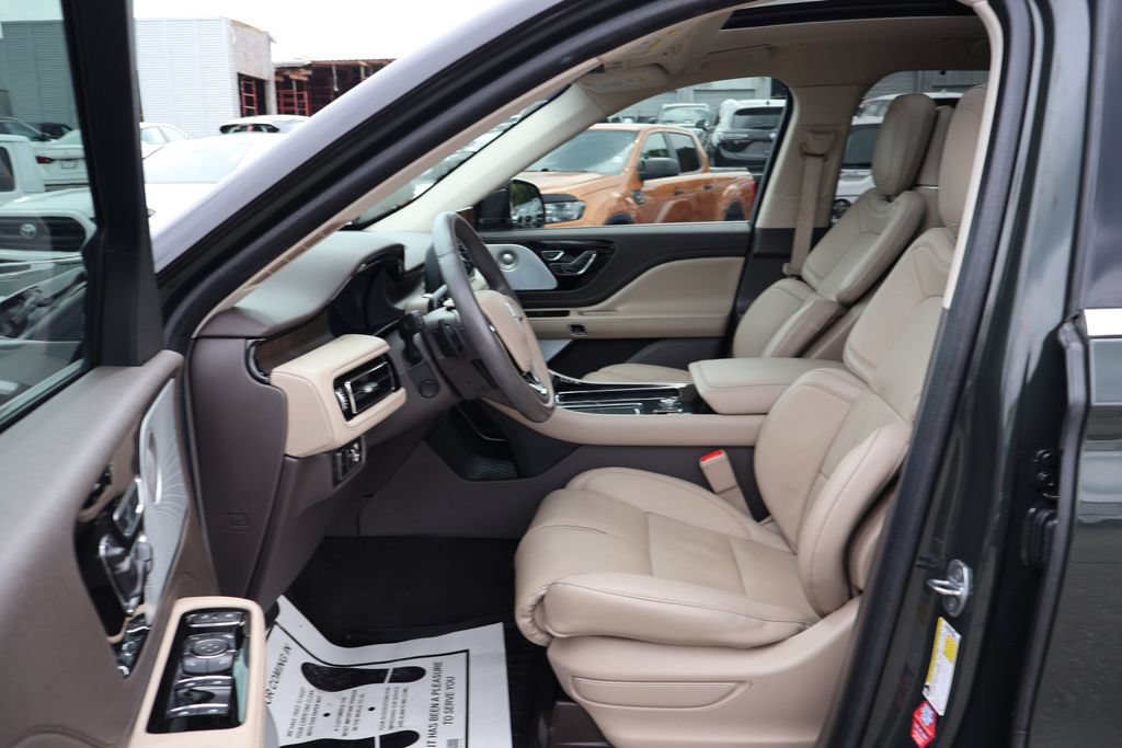 Used 2023 Lincoln Aviator Reserve w/ Equipment Group 201A AWD/4WD image 20