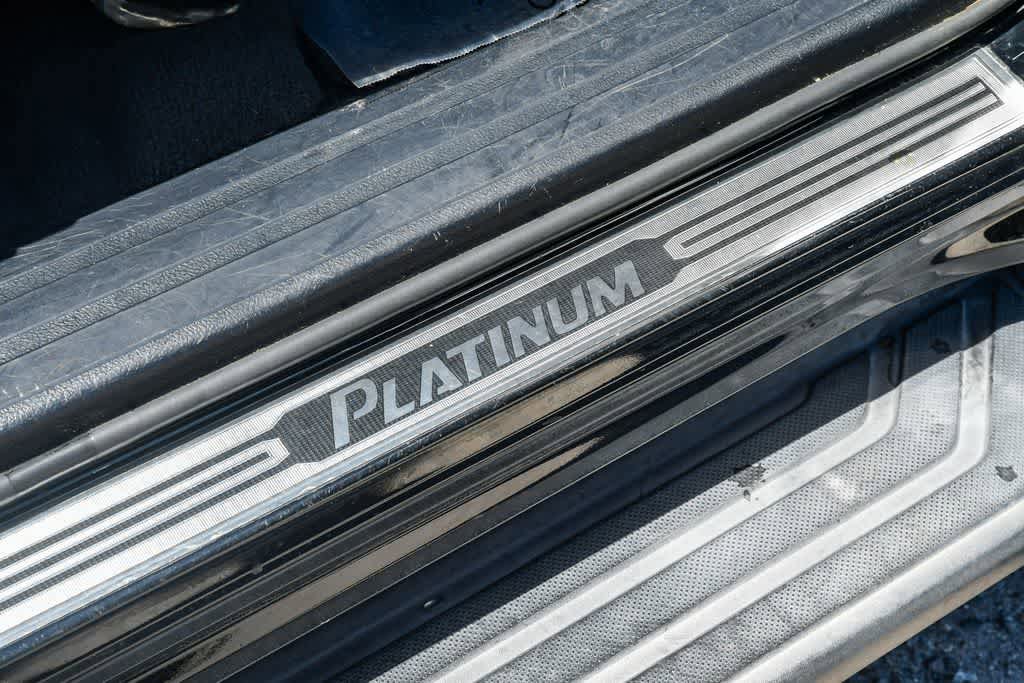 Used 2013 Toyota Tundra Platinum w/ Platinum Pkg RWD image 16