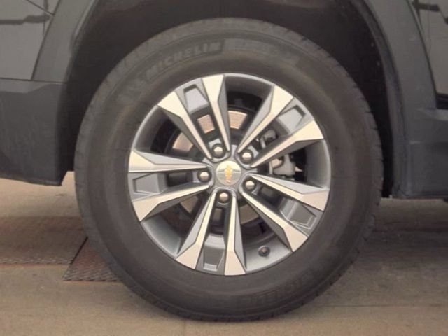 Used 2025 Chevrolet Equinox LT AWD/4WD image 21