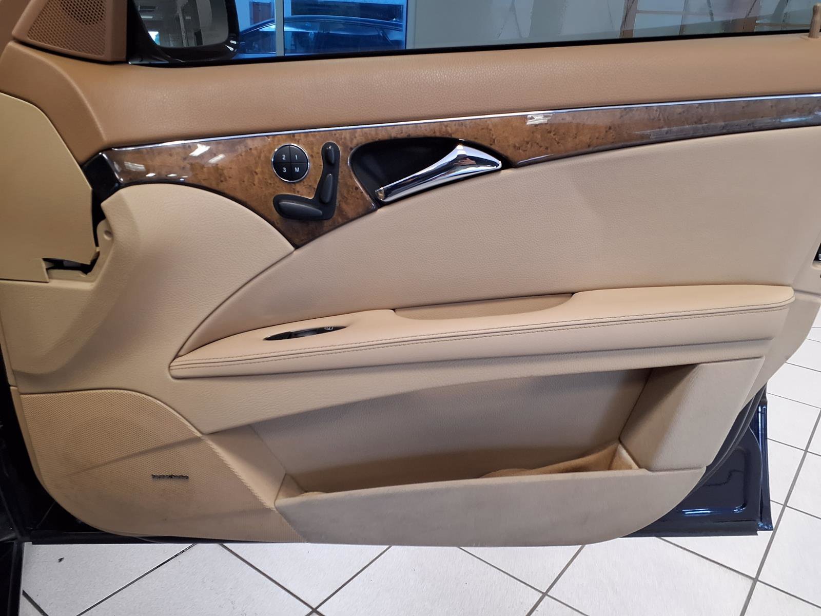 Used 2008 Mercedes-Benz E 350 Sedan image 11