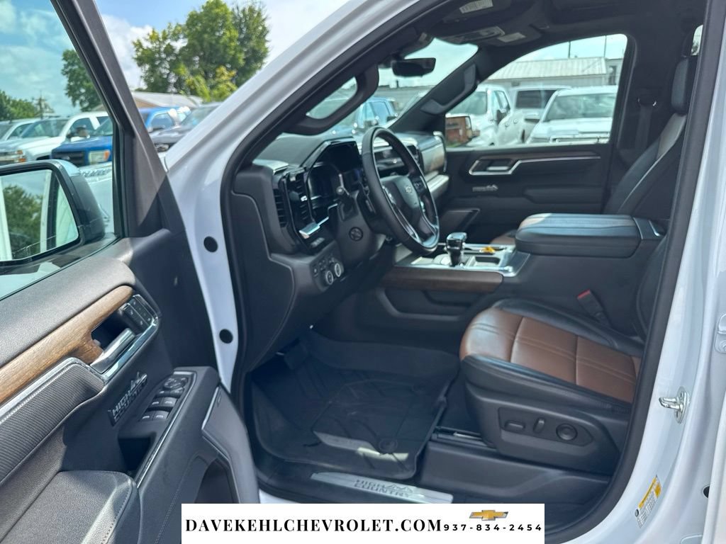 Used 2025 Chevrolet Silverado 1500 High Country w/ High Country Premium Package AWD/4WD image 18