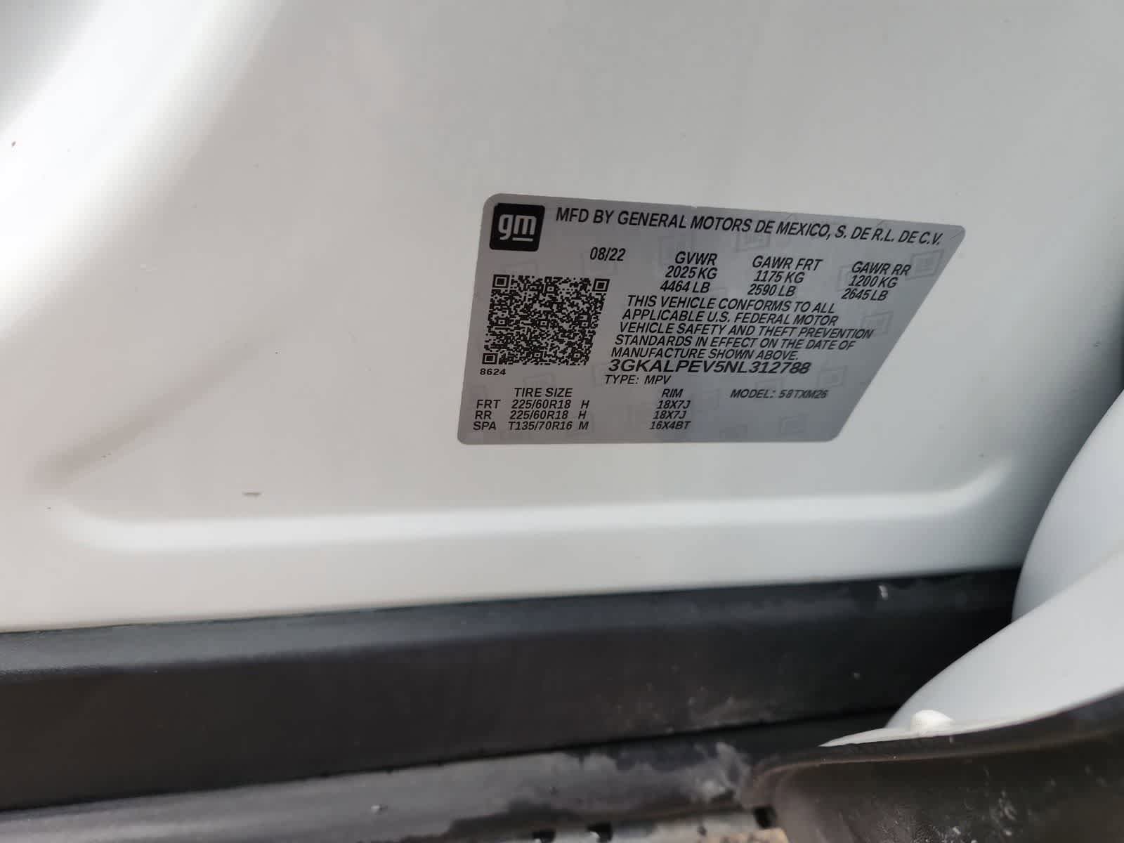 Used 2022 GMC Terrain SLT w/ Tech Package FWD image 32