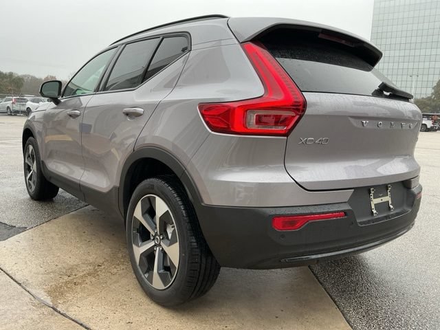 New 2026 Volvo XC40 B4 Core FWD image 8