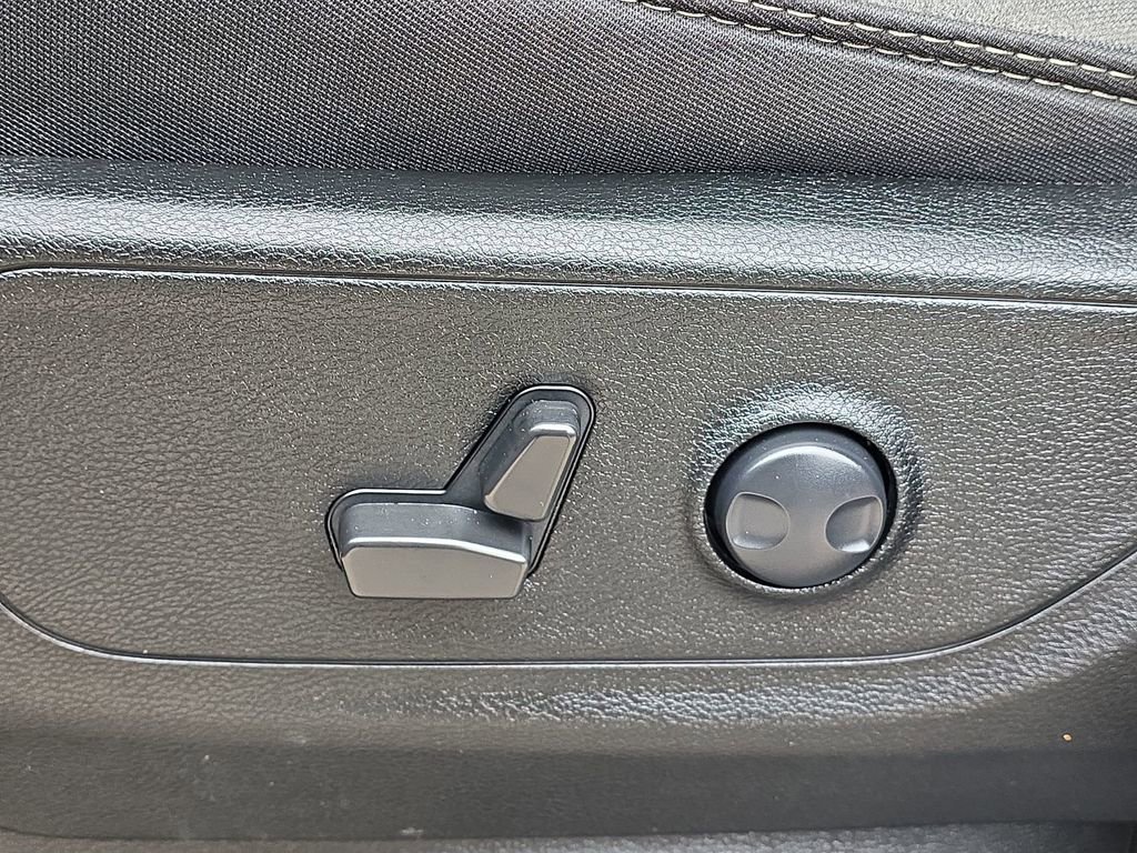 Used 2023 RAM 1500 Big Horn image 42