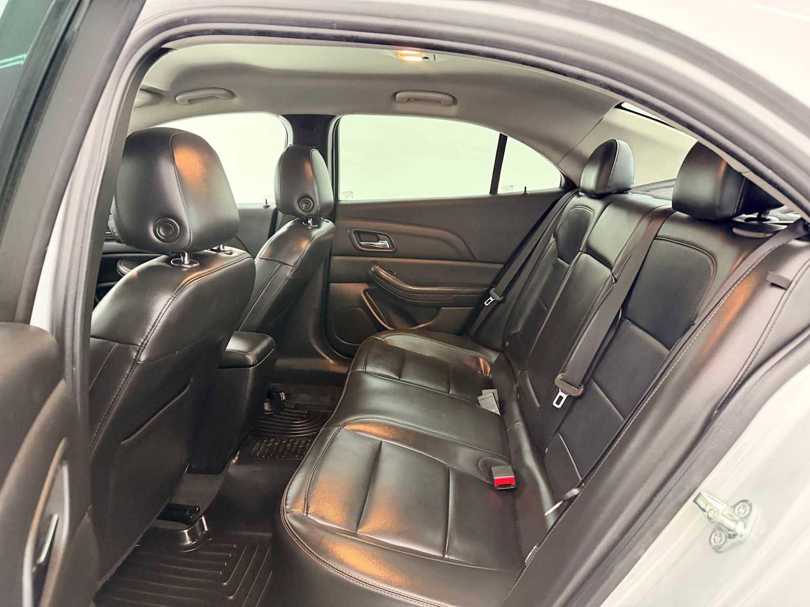 Used 2016 Chevrolet Malibu LTZ image 20