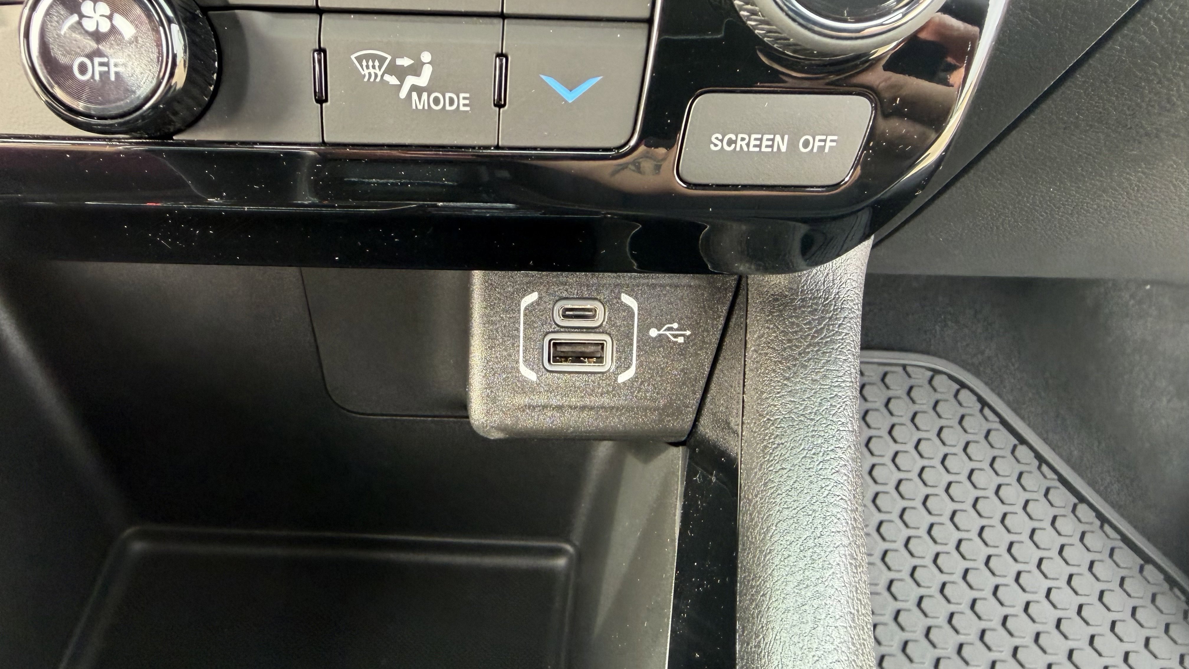 New 2026 Jeep Compass Trailhawk w/ Trailer Tow Group image 27