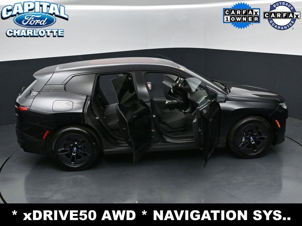 Used 2023 BMW iX xDrive50 AWD/4WD image 30