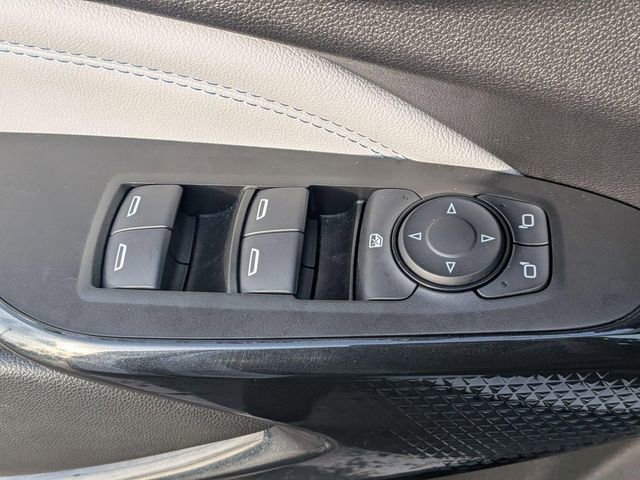 Used 2025 Chevrolet Trax LT image 15