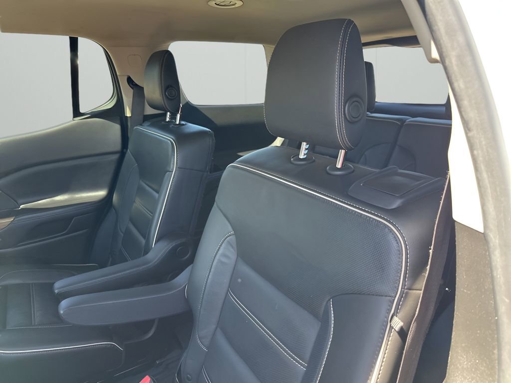 Used 2019 GMC Acadia Denali w/ LPO, Floor Liner Package image 19