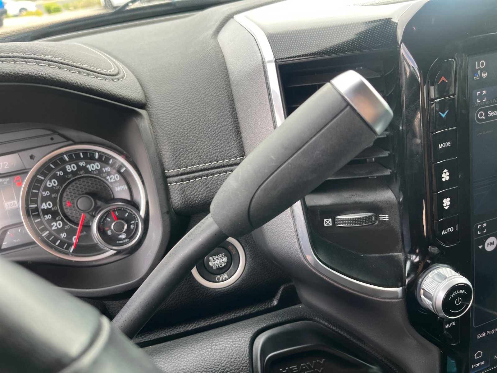 Used 2022 RAM 2500 Laramie w/ Night Edition AWD/4WD image 11