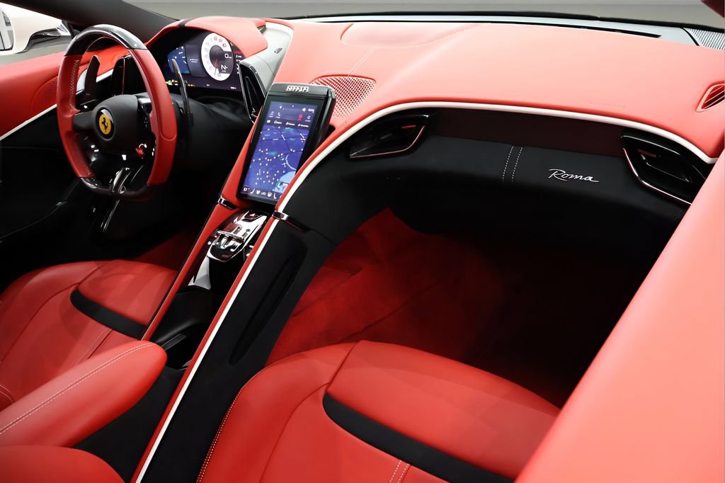 Used 2023 Ferrari Roma RWD image 18