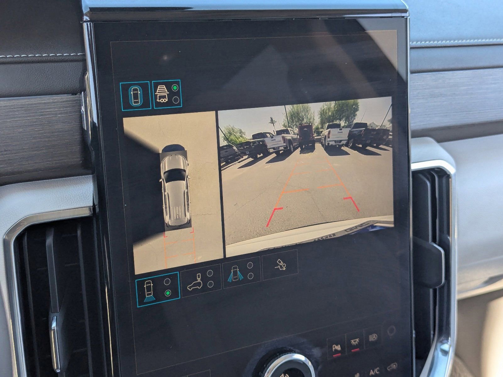 Used 2026 GMC Acadia Denali image 28