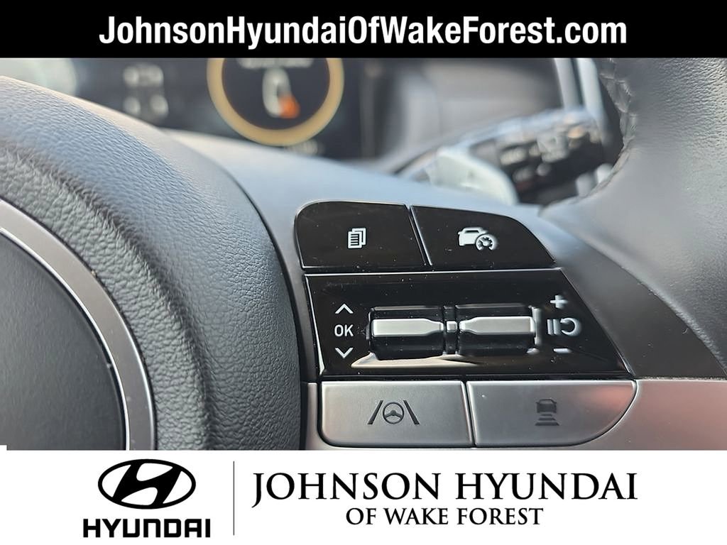 Certified 2023 Hyundai Tucson Limited AWD/4WD image 26