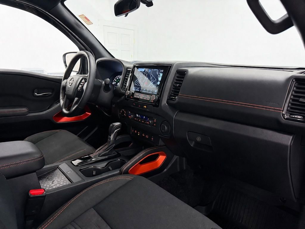 Used 2024 Nissan Frontier PRO-4X w/ Pro Convenience Package image 15