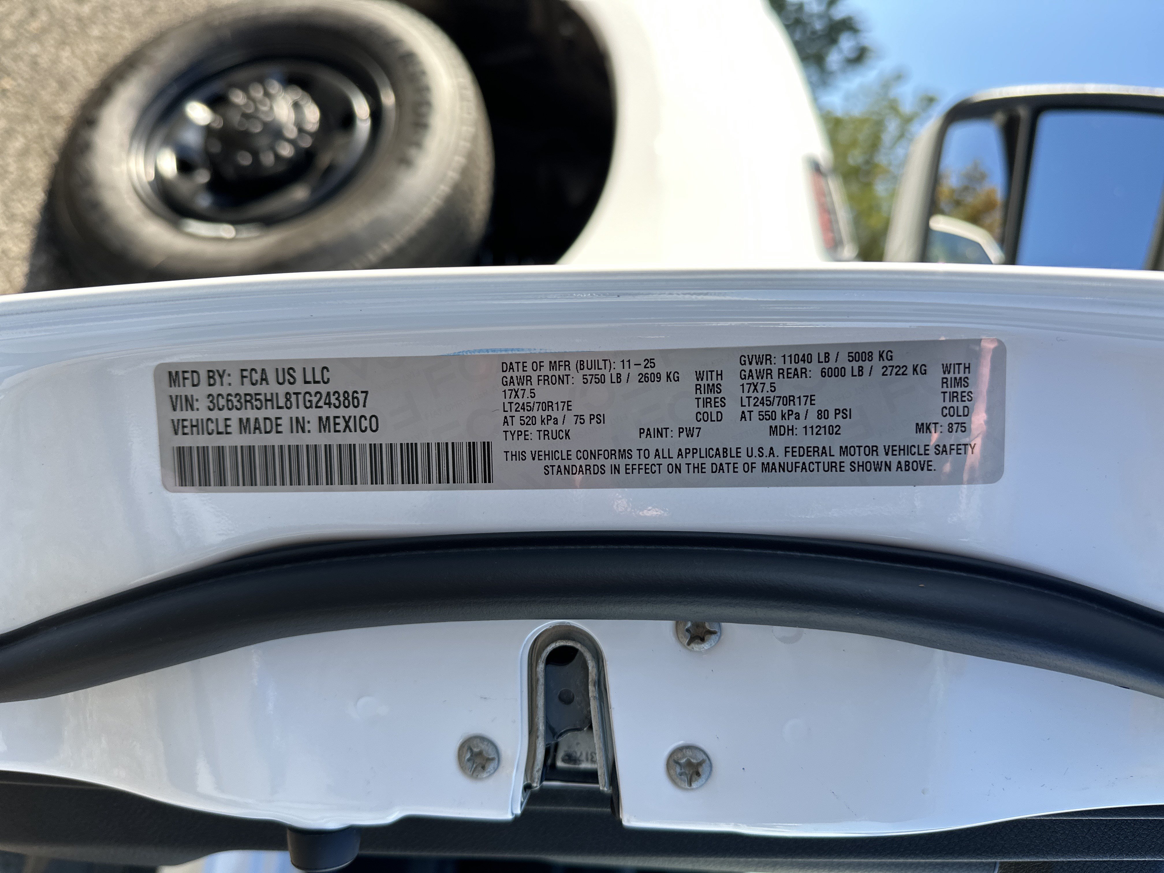 New 2026 RAM 2500 Tradesman AWD/4WD image 31