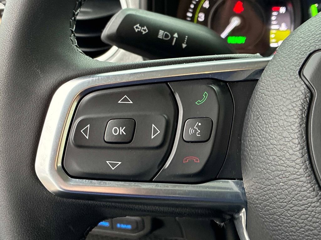 Certified 2025 Jeep Wrangler Unlimited Sahara w/ Safety Group image 25