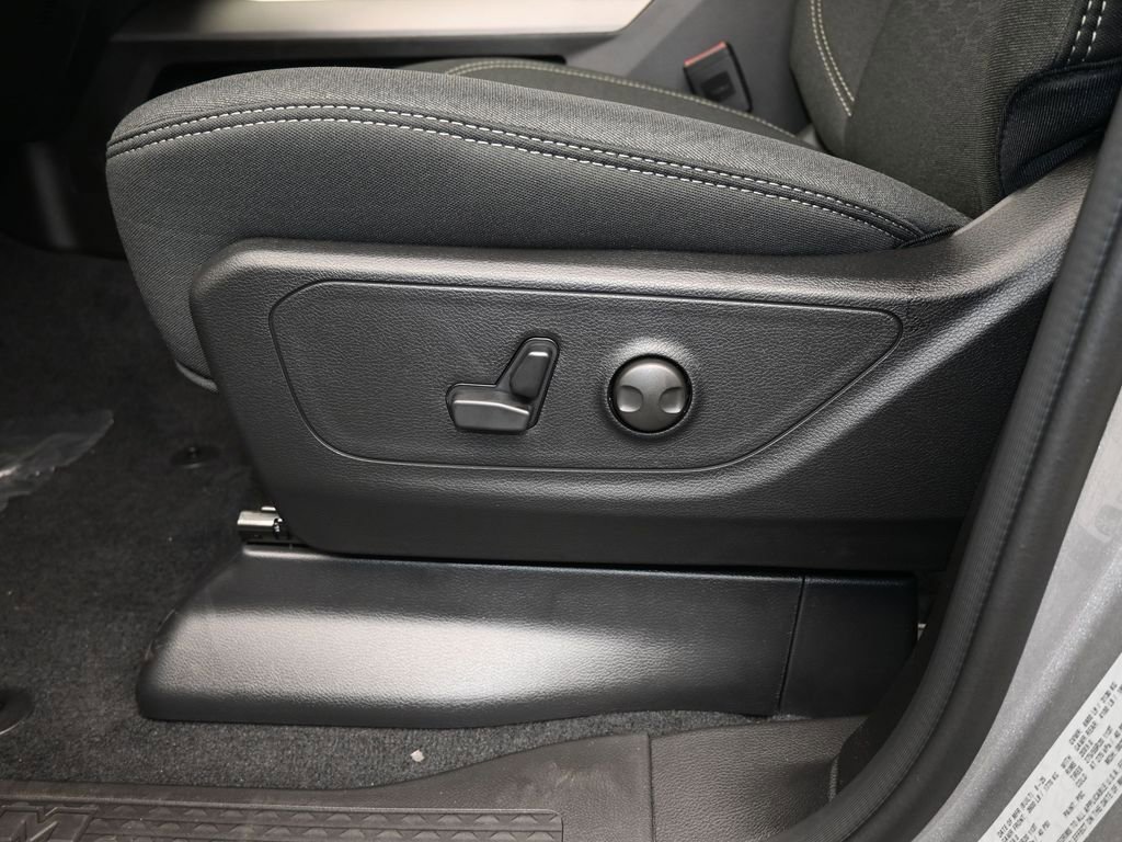 Used 2025 RAM 1500 Big Horn AWD/4WD image 14