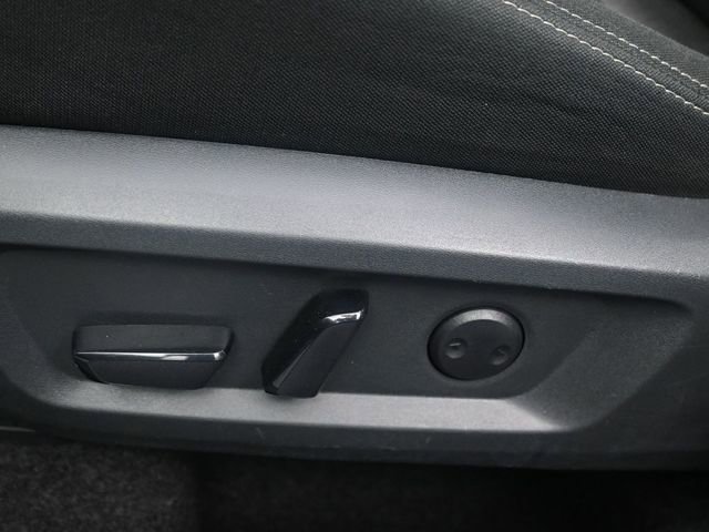 Used 2025 Nissan Rogue SV image 19