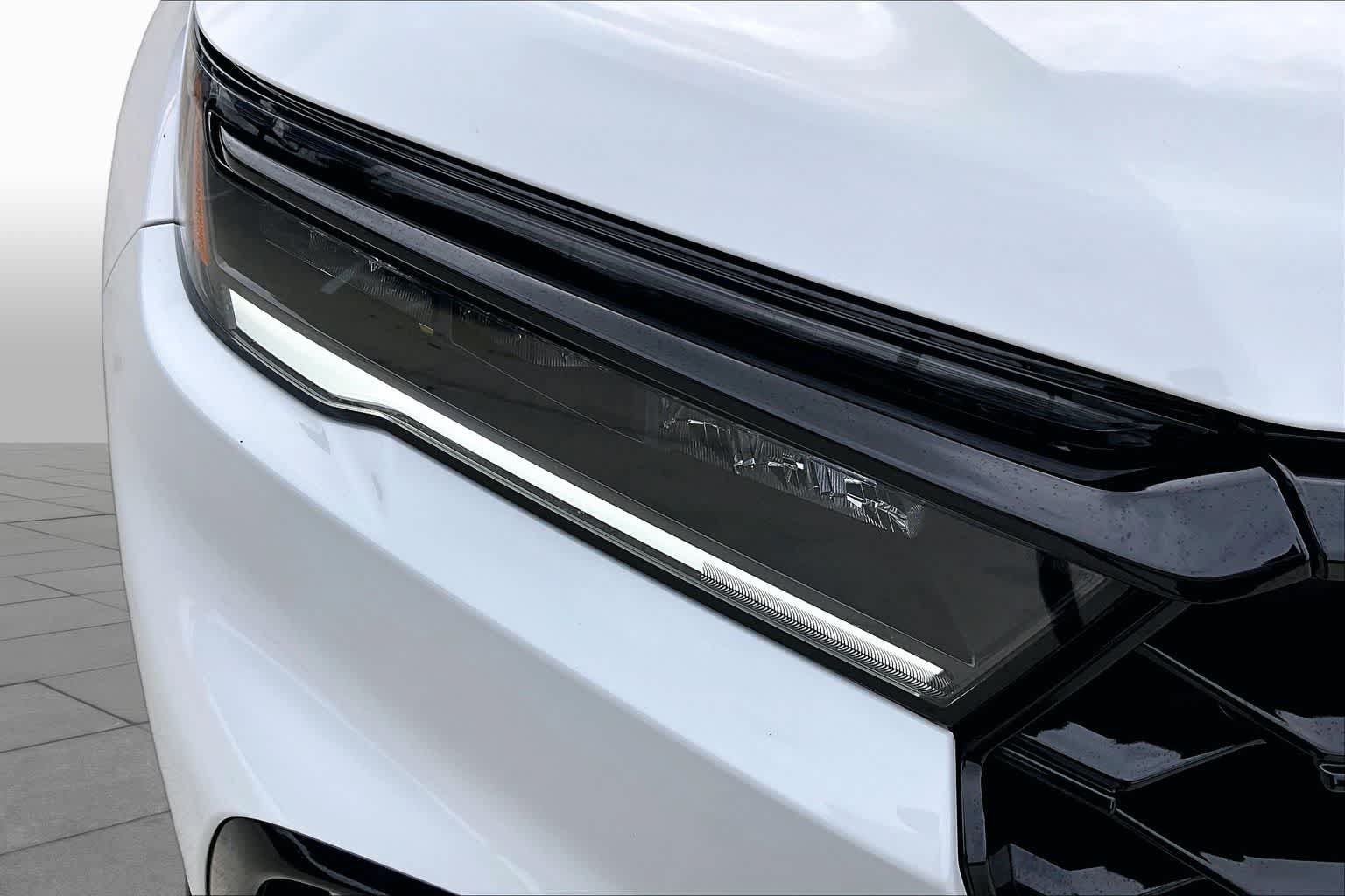 Used 2025 Honda Pilot Black Edition image 28