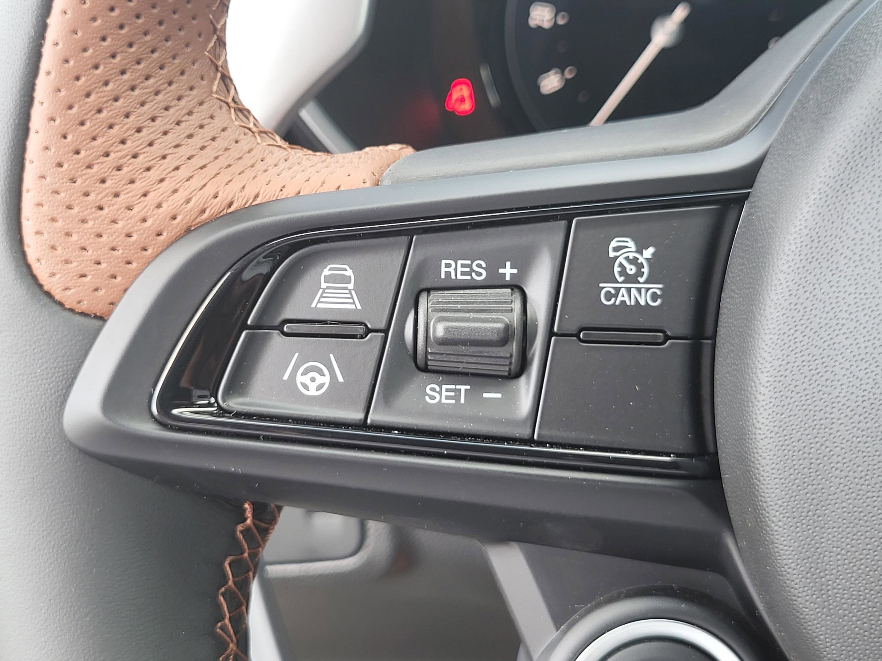 New 2025 Alfa Romeo Giulia w/ Driving Assist Package image 58