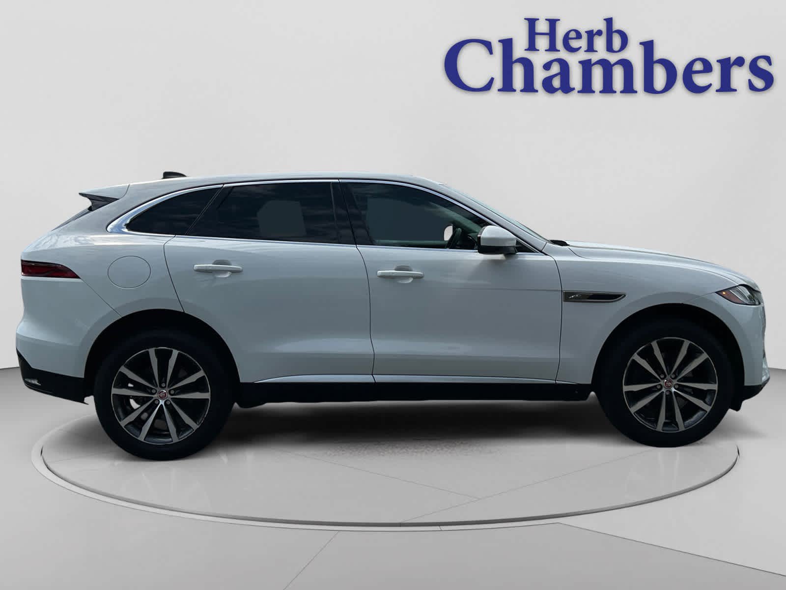 Certified 2023 Jaguar F-PACE AWD/4WD image 5