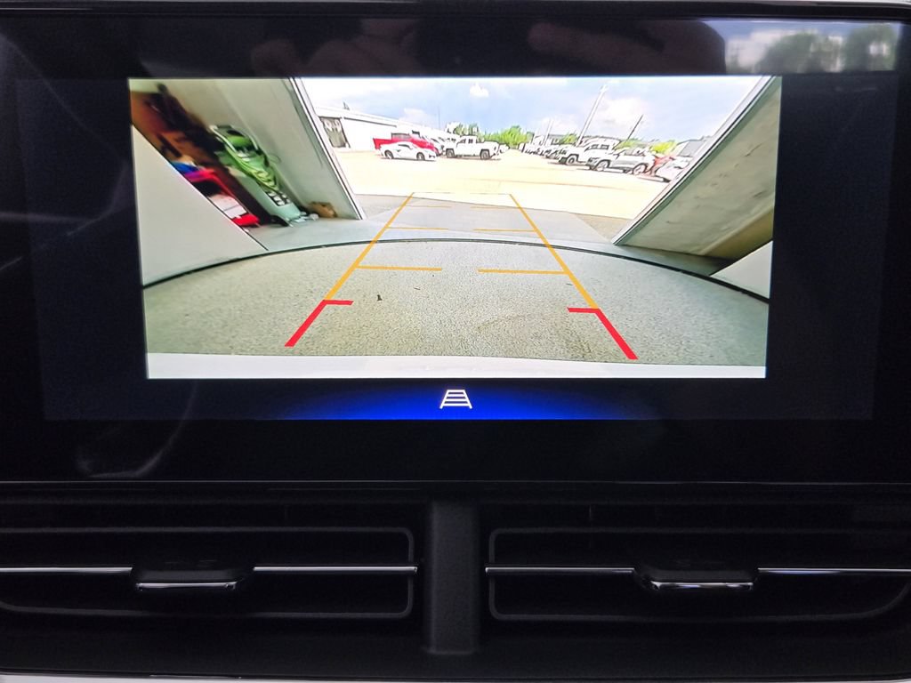 New 2026 Chevrolet Trax RS w/ Sunroof Package FWD image 19