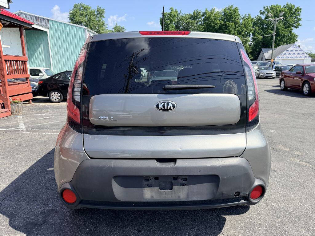 Used 2015 Kia Soul FWD image 4