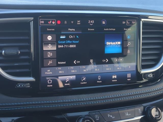 Used 2021 Chrysler Pacifica Touring-L w/ Uconnect Theater Family Group AWD/4WD image 17