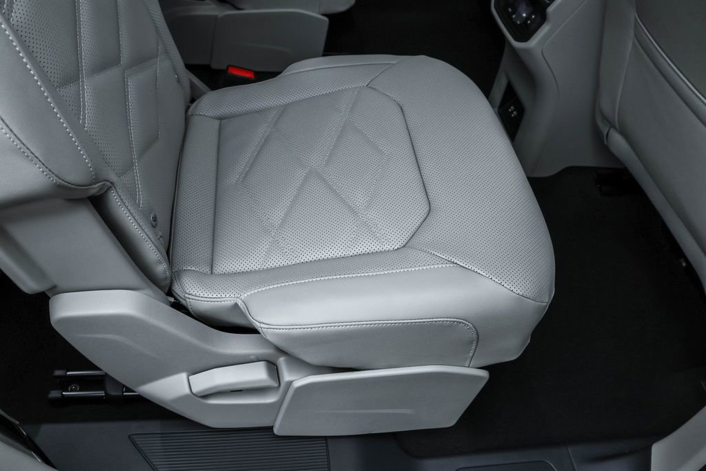 New 2026 Volkswagen Atlas SE image 39