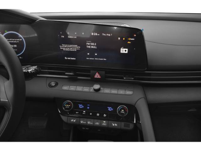 Used 2025 Hyundai Elantra Limited FWD image 12