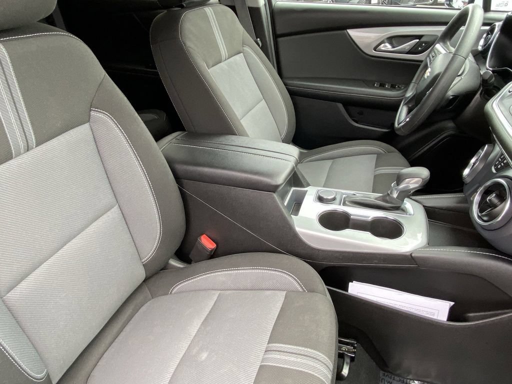 Used 2025 Chevrolet Blazer LT FWD image 15